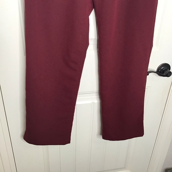 Figs Pisco Basic Scrub Pants in Burgundy Size Medium. - Picture 4 of 10